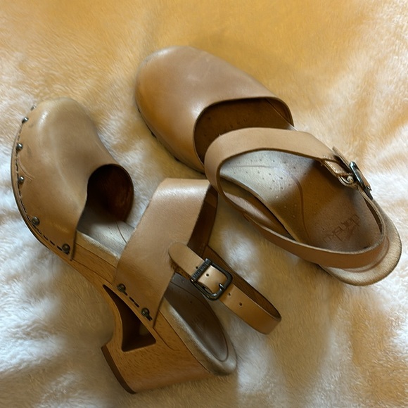 Dansko slingback Mary Jane clog. Size 39 - Picture 2 of 4